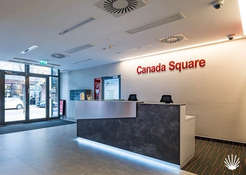 Canada Square Irodaház-1