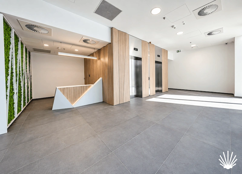 Liget Center Vitrum-2